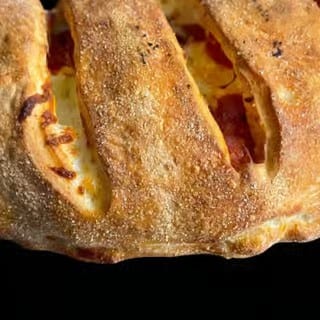 Deluxe Combo Calzone.